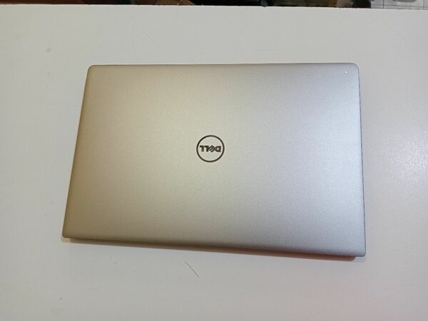 Dell XPS laptop