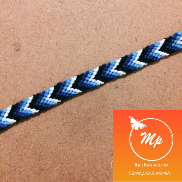 Bracelets en macramé colorés