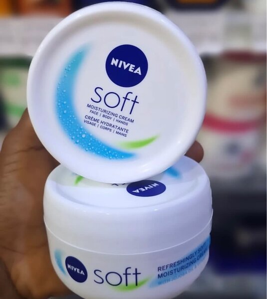 Nivea Soft Moisturizing Cream