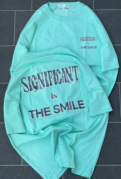 T-shirt graphique unisexe tendance