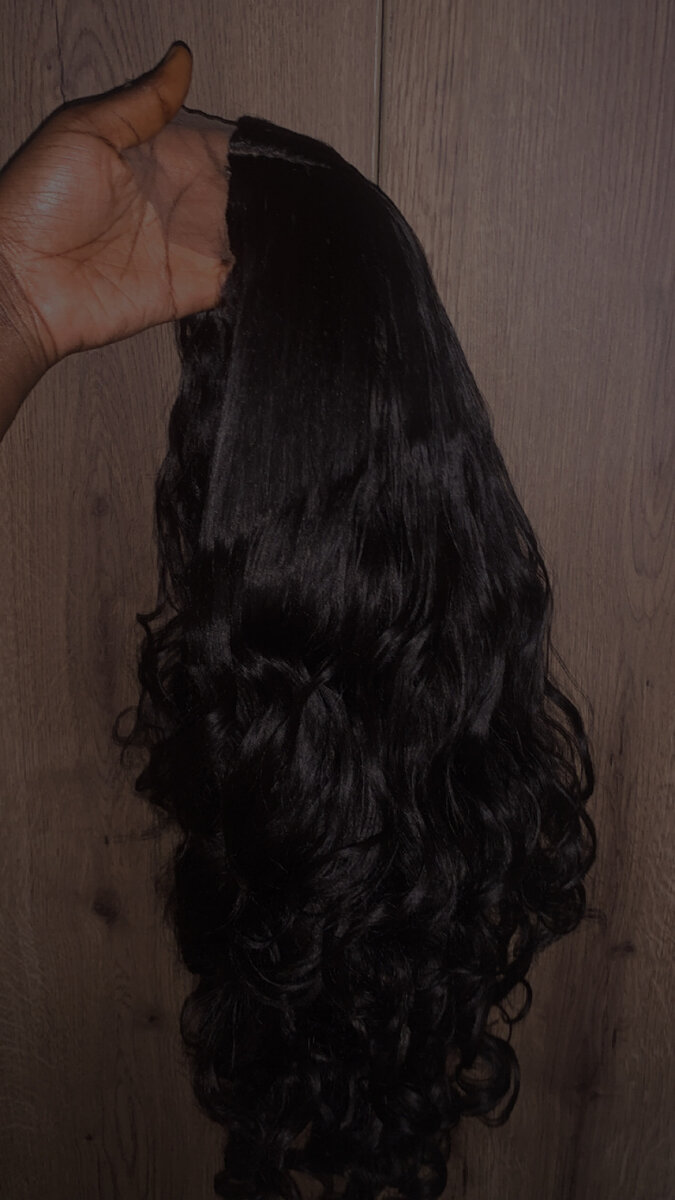 Perruque closure bouclée