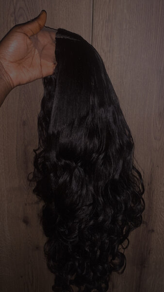 Perruque closure bouclée