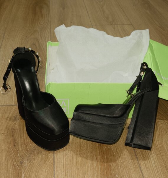 черные туфли