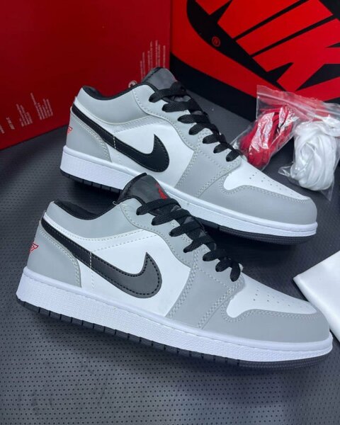 Nike Air Jordan 1 Low - Light Smoke