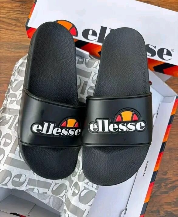Tongs élégantes Ellesse