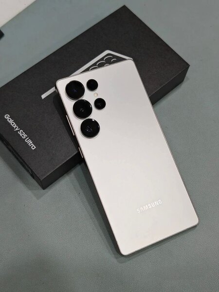 Samsung Galaxy S25 Ultra