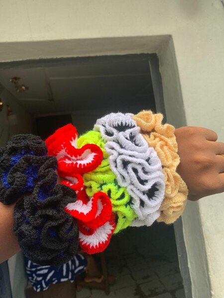 Chouchous en tricot colorés