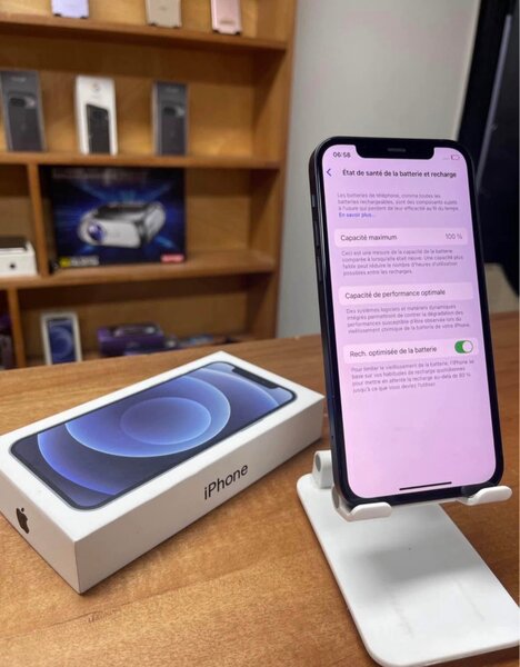 iPhone 12 Black 64GB