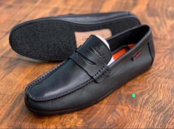 MEN LOAFERS