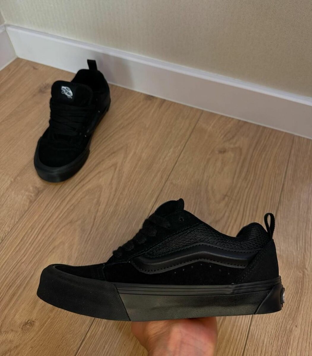 Vans Knu Skool ( original dans carton )