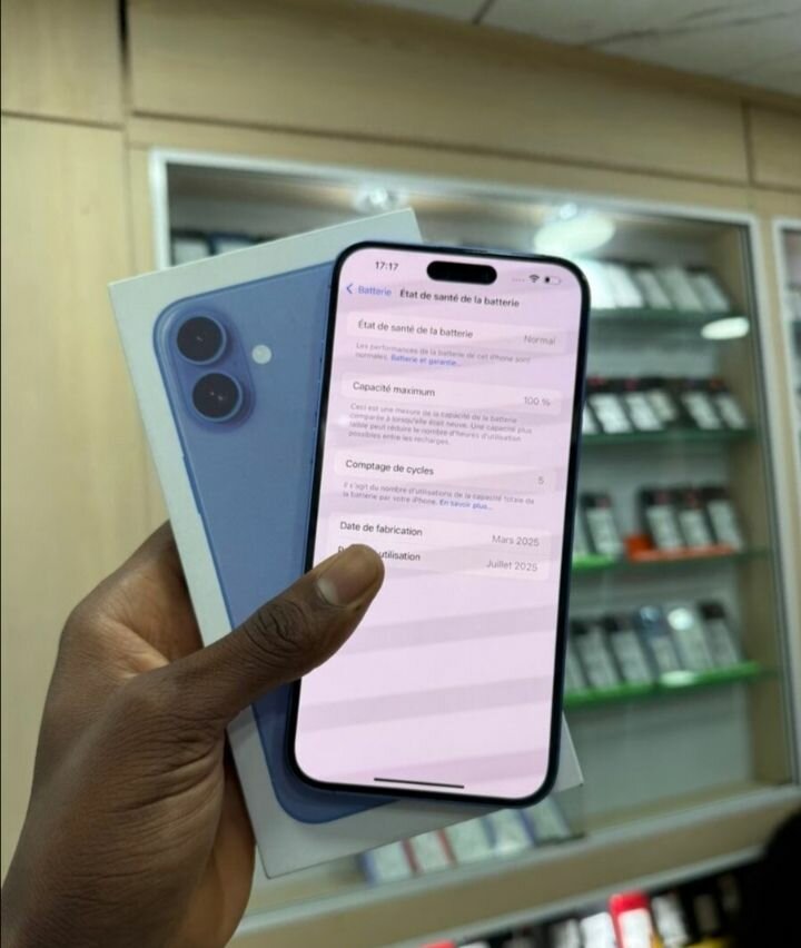 iPhone Bleu Neuf 128GB