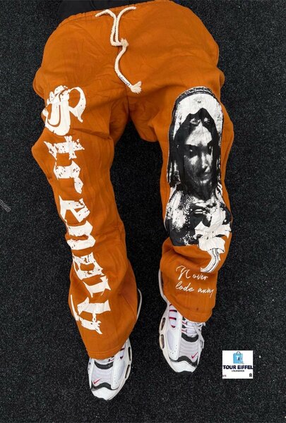 Pantalon streetwear orange avec impression