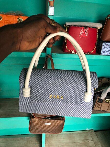 Sac à main en toile Zara