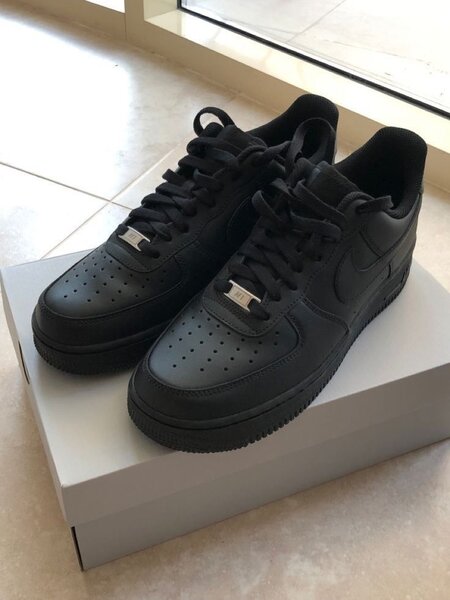 Pure white Airforce 1