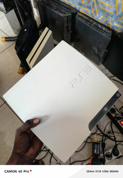 Console Sony PS3 Slim 320GB