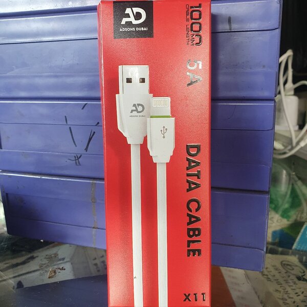 Data cable