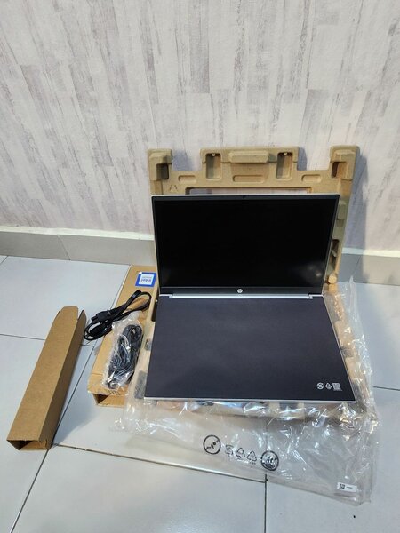 HP Pavilion 13th Gen i7
