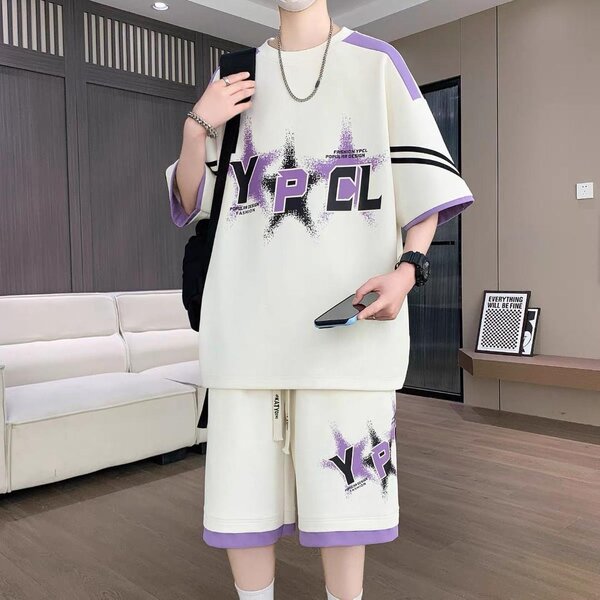 Ensemble t-shirt et short tendance