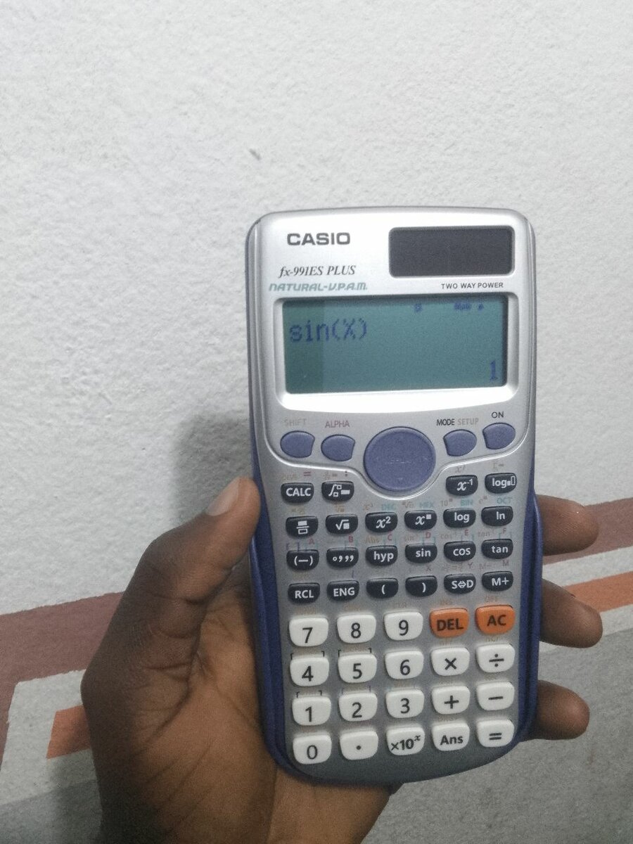 Calculatrice Scientifique Casio FX-991ES Plus