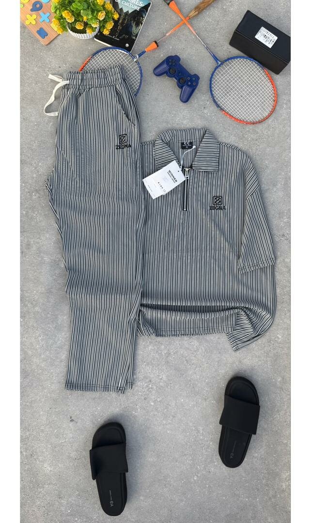 Costume décontracté rayé