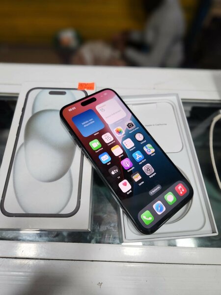 iPhone 15 plus 128 giga