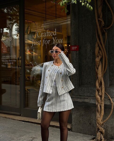 Двойка пиджак с юбка-шортой