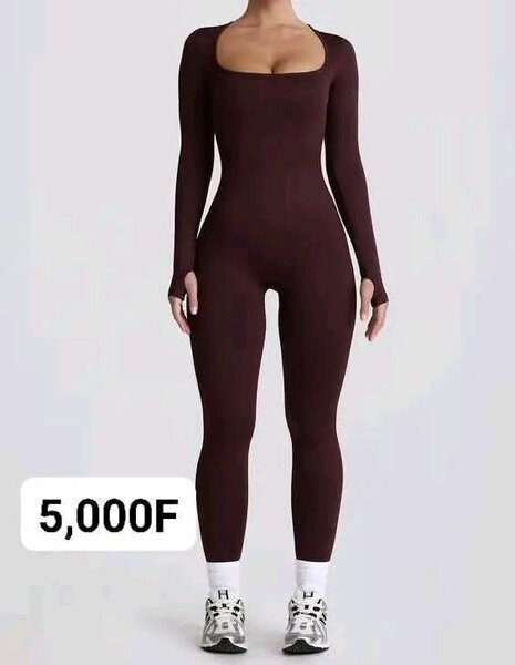 Combinaison moulante femme