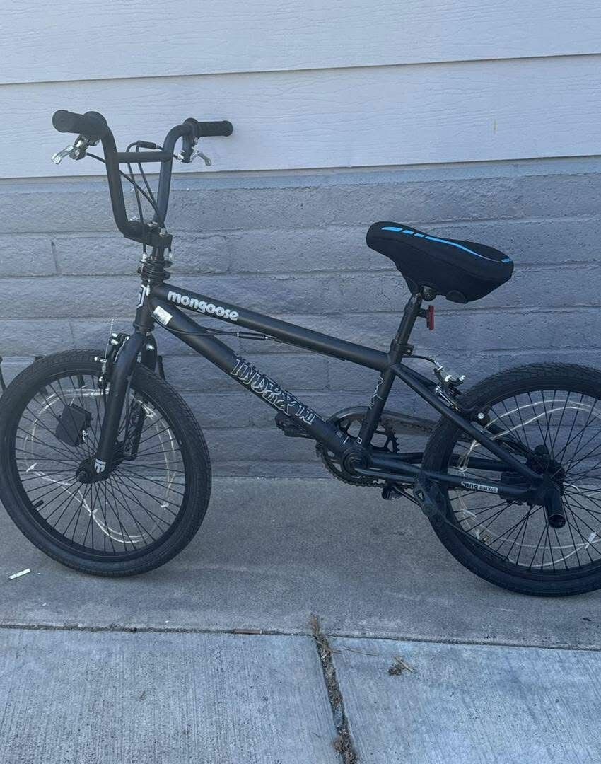 Vélo BMX Mongoose robuste