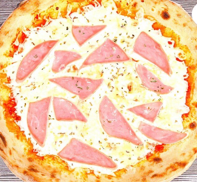 Pizza aux Champignons et Olives