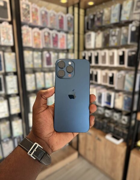 iPHONE 15 PRO MAX 256GB