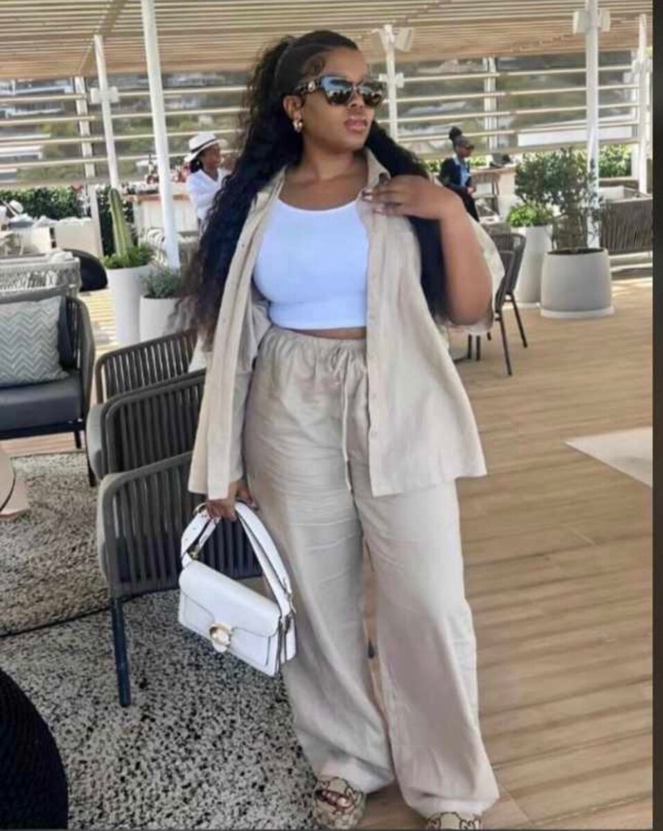 Pantalon et chemise femme