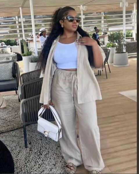 Pantalon et chemise femme