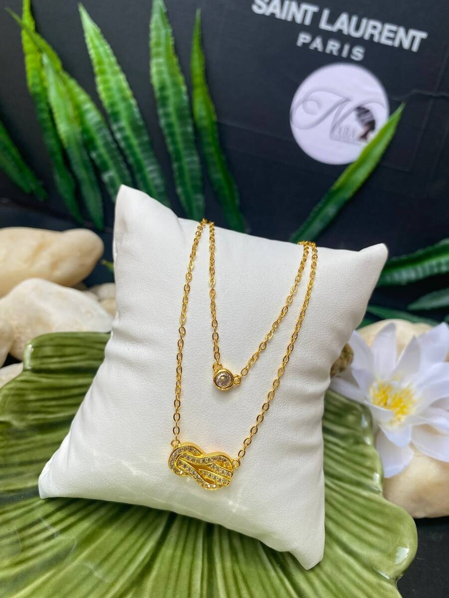 Collier en or chic double pendentif