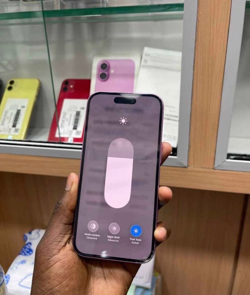 iPhone 16 Pro Violet