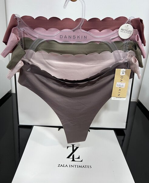 SEAMLESS PANTY SET