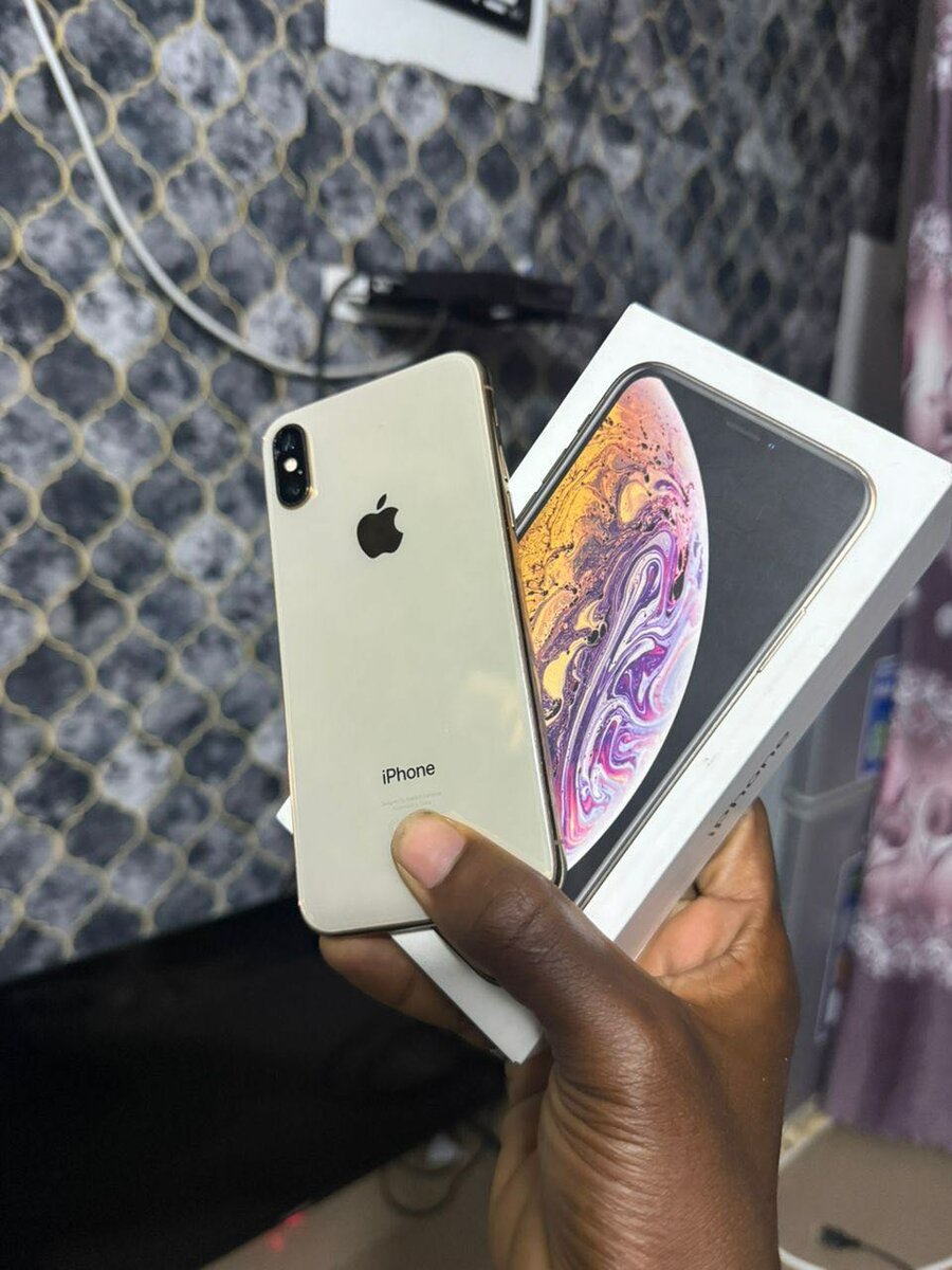 Xs 64giga avec son carton