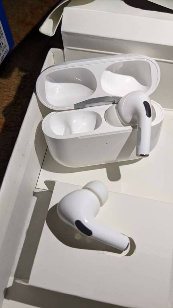 Wireless earpods