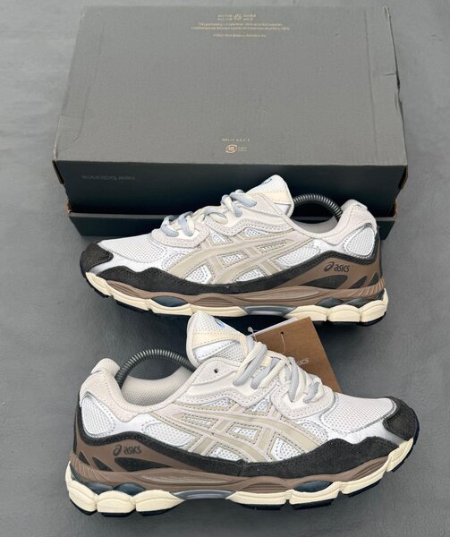 Baskets ASICS confortables