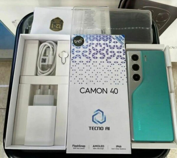 Smartphone Tecno Camon 40