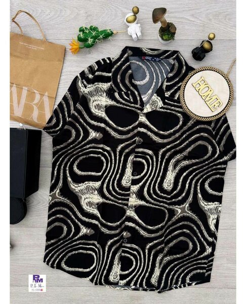 Chemise Noire à Motifs Uniques