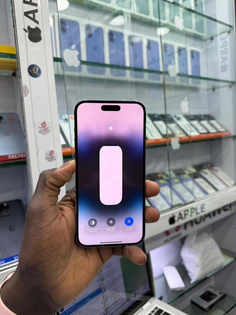 iPhone 14 Pro Max 128go en bon