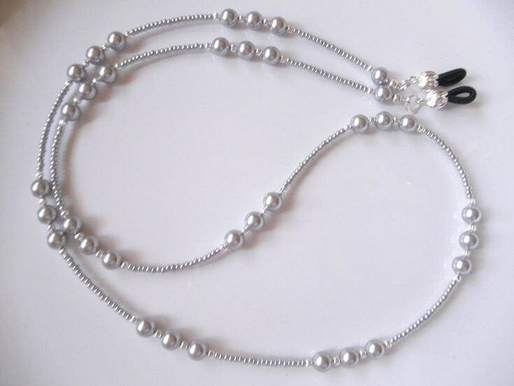 Chaine à lunettes perles