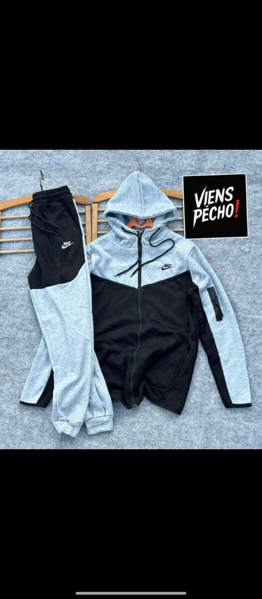ensemble NIKE TECH