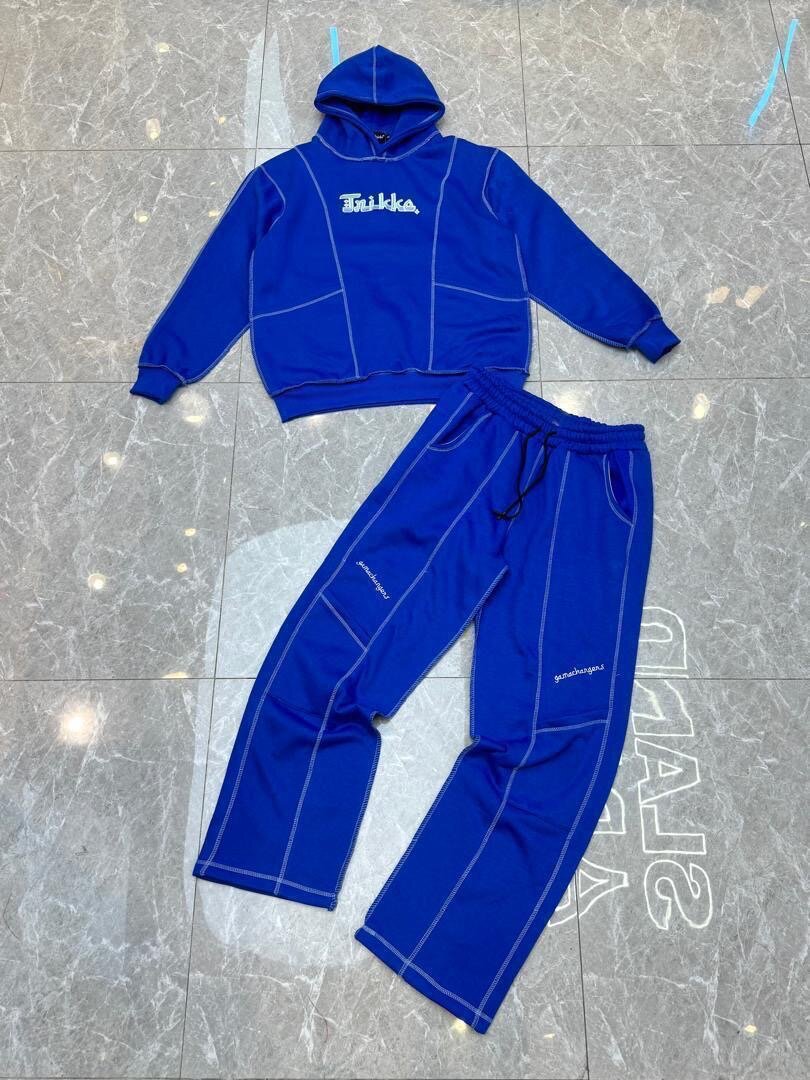 Ensemble de survêtement bleu