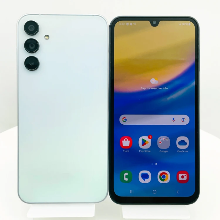 Smartphone 5G avec triple caméra