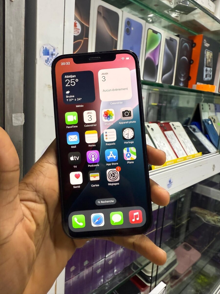 12 Pro 128gb état quasi batte