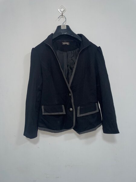 Veste élégante noire femme