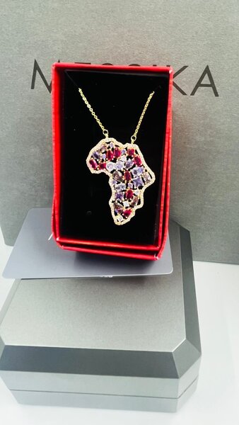 Collier Élégant en Cristaux