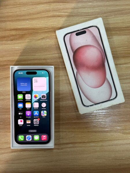 iPhone 15 Rose 128Go