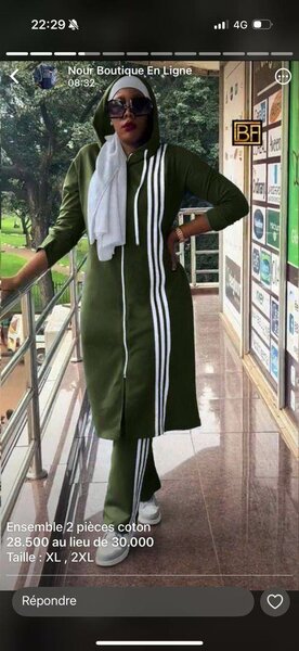 Ensemble sport élégant femme